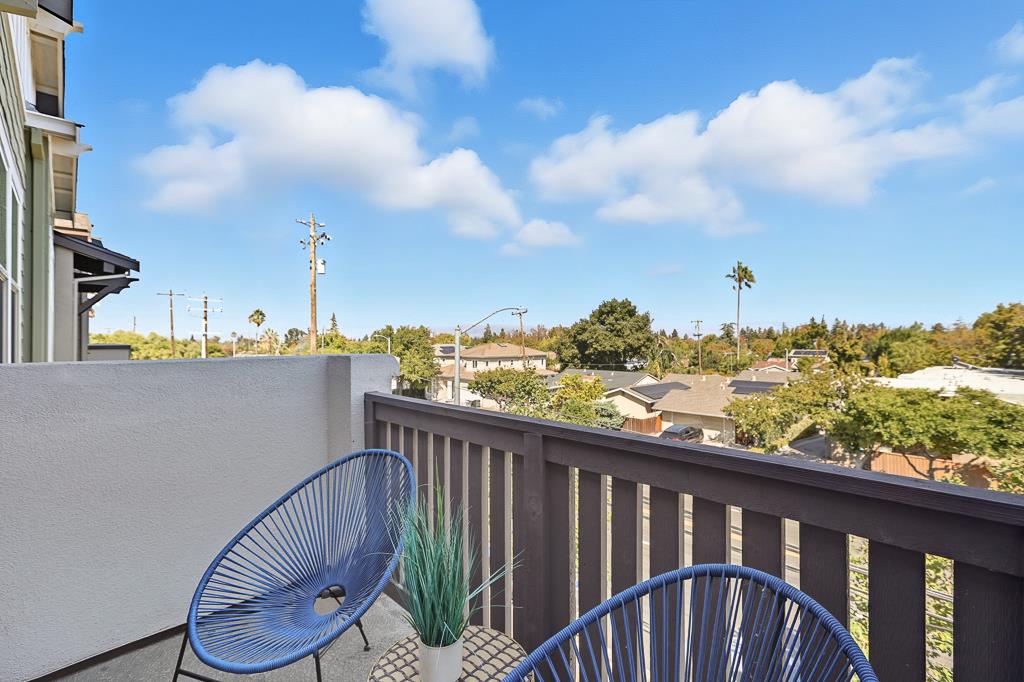 Detail Gallery Image 14 of 35 For 922 Magnolia Ter #8,  Sunnyvale,  CA 94086 - 2 Beds | 2/1 Baths
