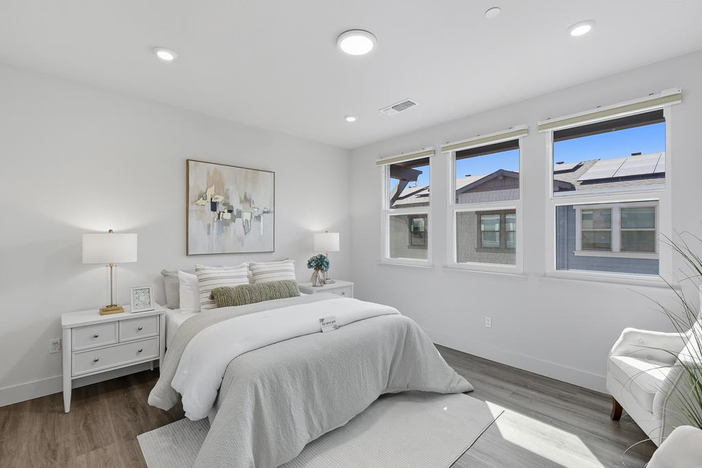 Detail Gallery Image 17 of 35 For 922 Magnolia Ter #8,  Sunnyvale,  CA 94086 - 2 Beds | 2/1 Baths