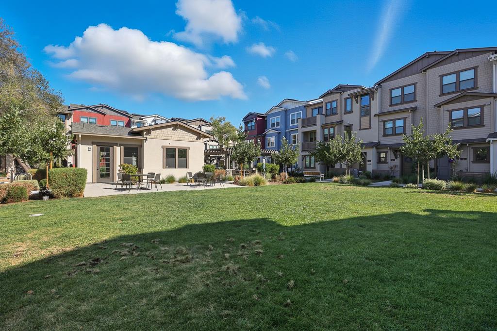 Detail Gallery Image 28 of 35 For 922 Magnolia Ter #8,  Sunnyvale,  CA 94086 - 2 Beds | 2/1 Baths