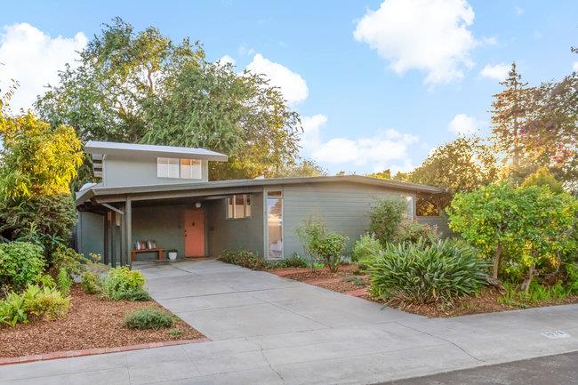 Detail Gallery Image 2 of 63 For 3638 Bryant St, Palo Alto,  CA 94306 - 3 Beds | 2 Baths
