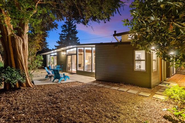 Detail Gallery Image 51 of 63 For 3638 Bryant St, Palo Alto,  CA 94306 - 3 Beds | 2 Baths