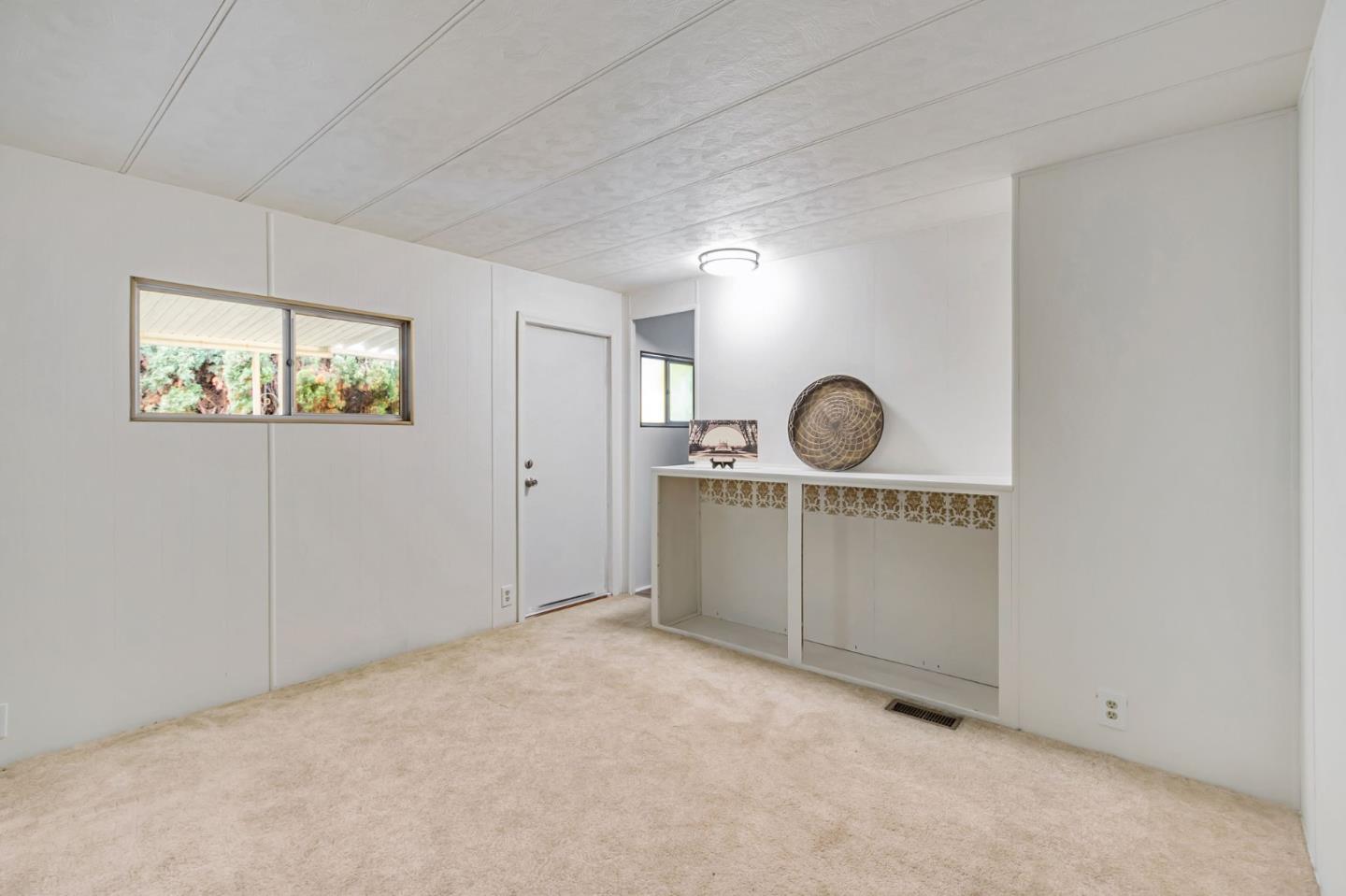 Detail Gallery Image 14 of 29 For 1075 Space Park Way #301,  Mountain View,  CA 94043 - 2 Beds | 2 Baths