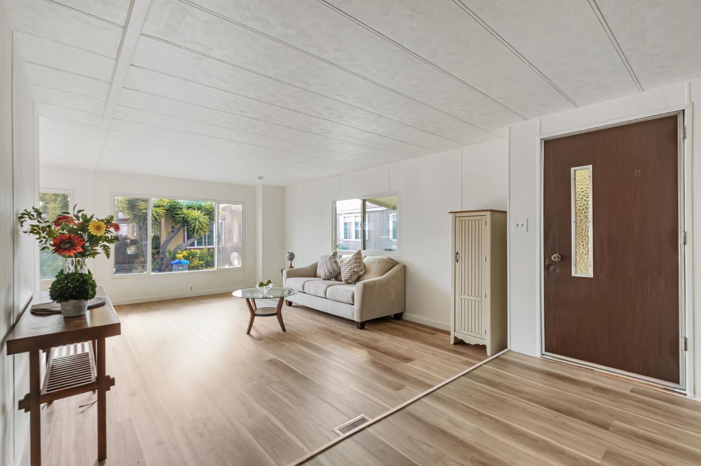 Detail Gallery Image 2 of 29 For 1075 Space Park Way #301,  Mountain View,  CA 94043 - 2 Beds | 2 Baths