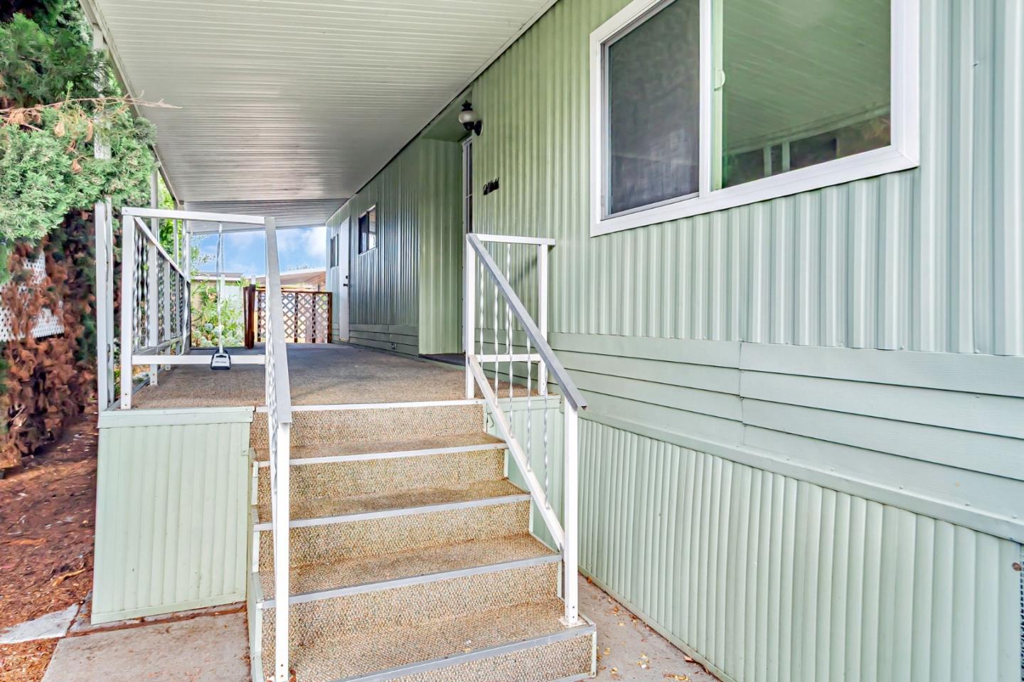 Detail Gallery Image 21 of 29 For 1075 Space Park Way #301,  Mountain View,  CA 94043 - 2 Beds | 2 Baths