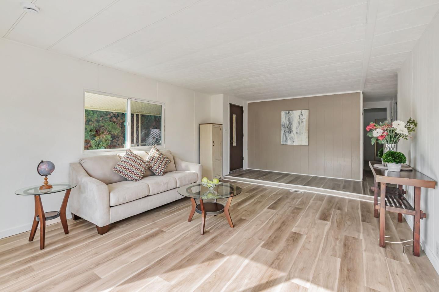 Detail Gallery Image 3 of 29 For 1075 Space Park Way #301,  Mountain View,  CA 94043 - 2 Beds | 2 Baths
