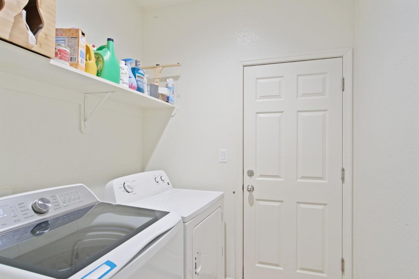 Detail Gallery Image 19 of 31 For 204 North St, Los Banos,  CA 93635 - 4 Beds | 3 Baths