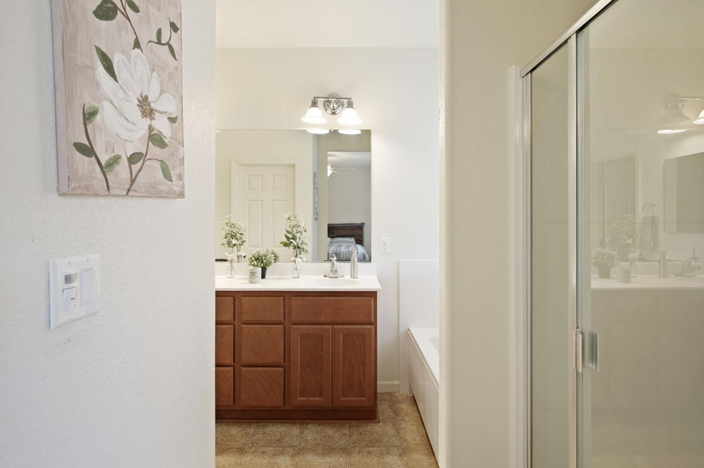 Detail Gallery Image 23 of 31 For 204 North St, Los Banos,  CA 93635 - 4 Beds | 3 Baths