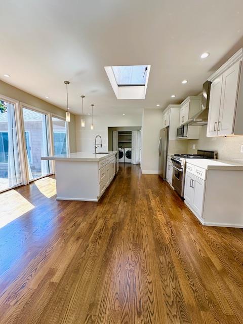 Detail Gallery Image 5 of 15 For 262 Angela Dr, Los Altos,  CA 94022 - 3 Beds | 2/1 Baths