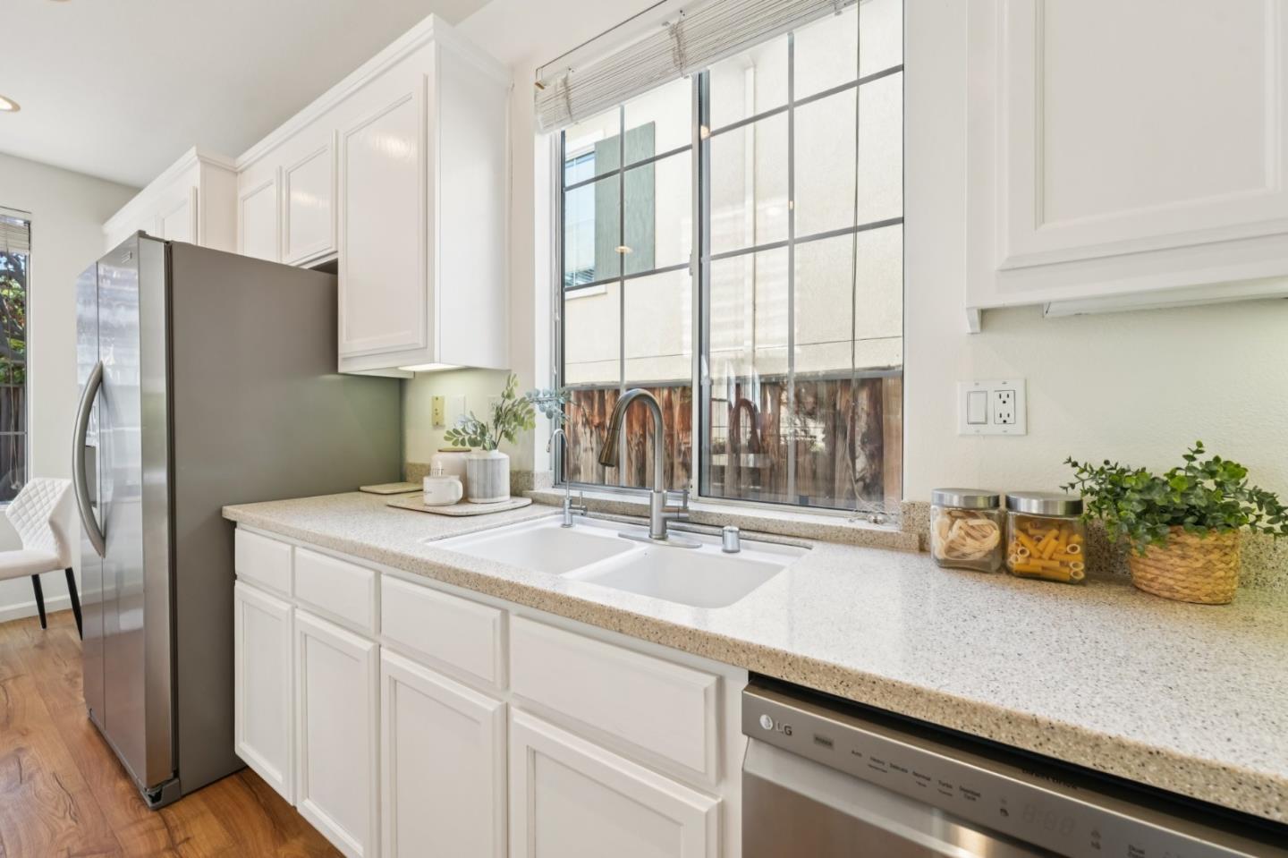 Detail Gallery Image 12 of 89 For 3430 Maroun Pl, San Jose,  CA 95148 - 3 Beds | 2/1 Baths