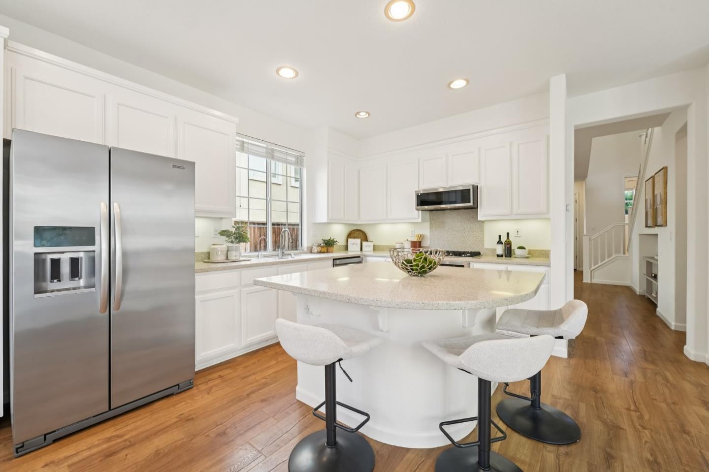 Detail Gallery Image 13 of 89 For 3430 Maroun Pl, San Jose,  CA 95148 - 3 Beds | 2/1 Baths