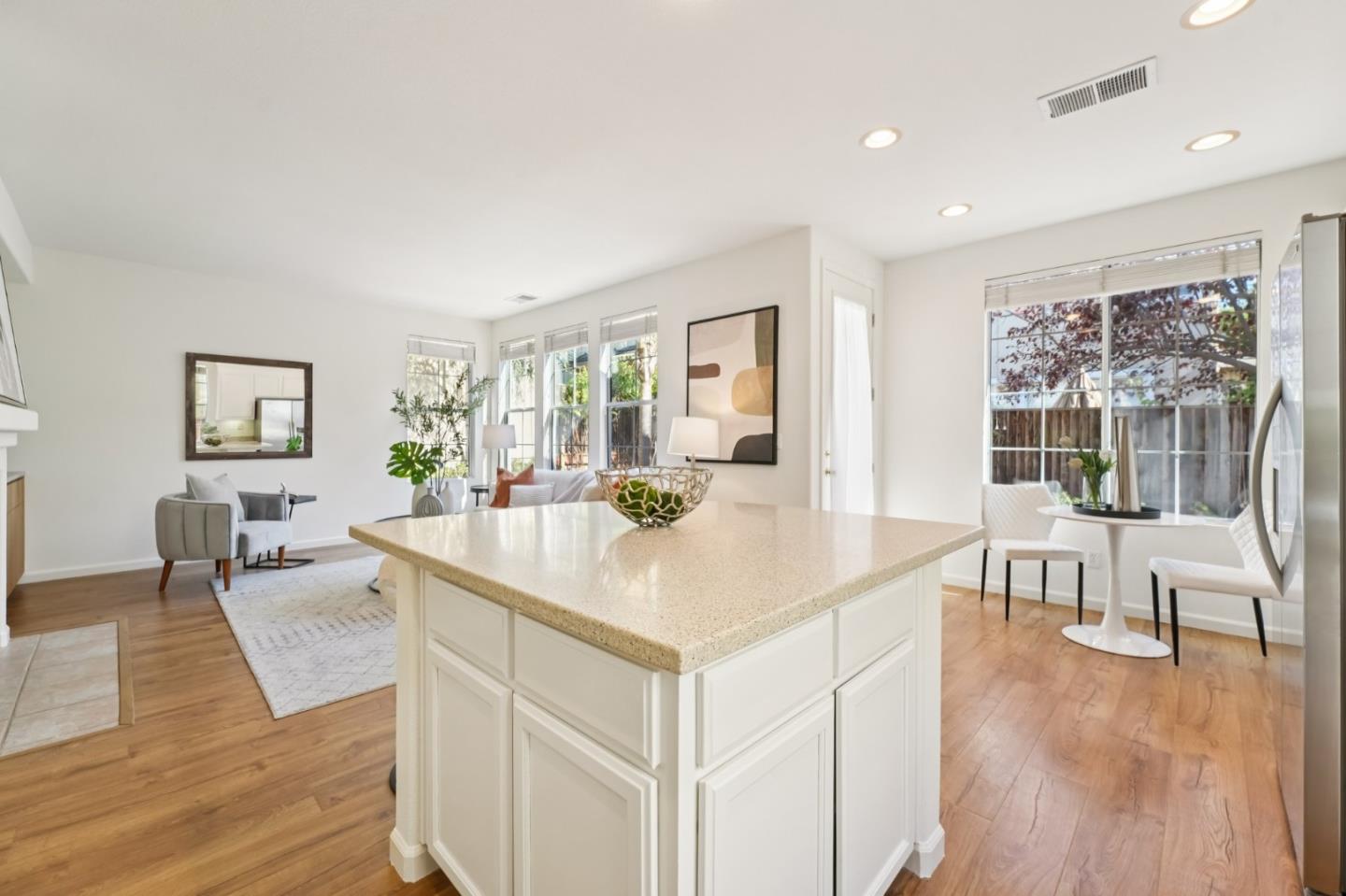 Detail Gallery Image 19 of 89 For 3430 Maroun Pl, San Jose,  CA 95148 - 3 Beds | 2/1 Baths