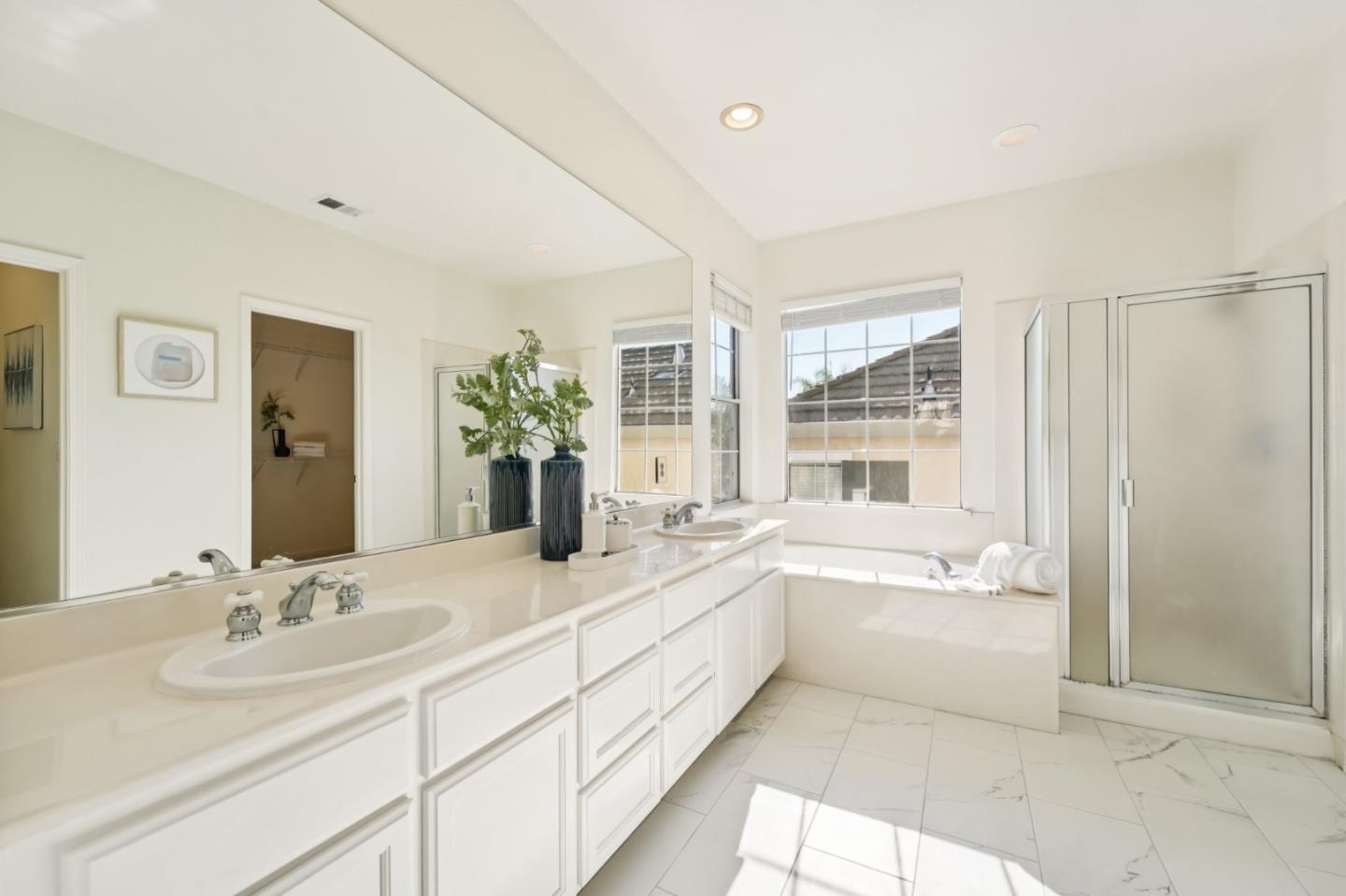 Detail Gallery Image 34 of 89 For 3430 Maroun Pl, San Jose,  CA 95148 - 3 Beds | 2/1 Baths