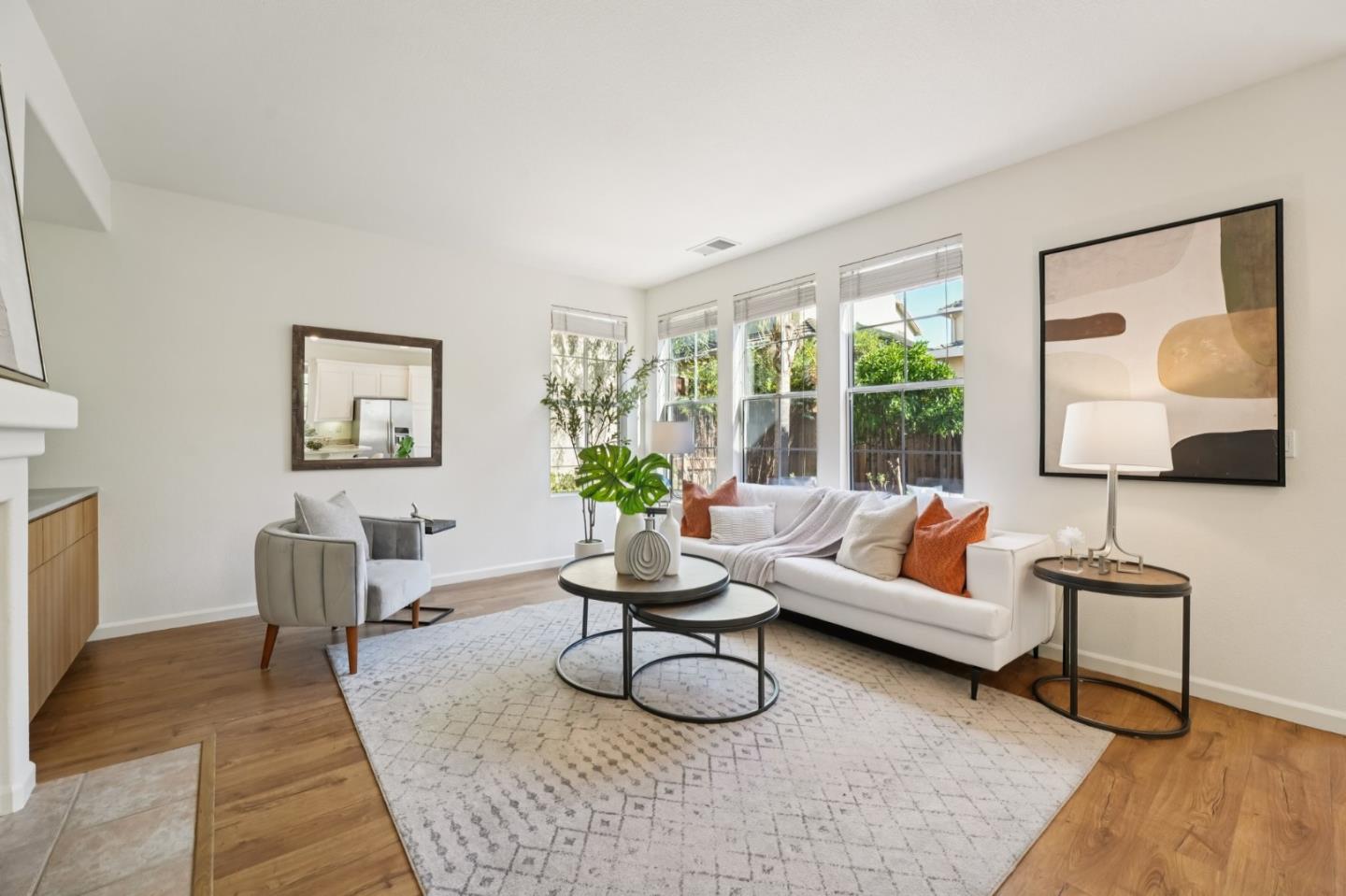 Detail Gallery Image 4 of 89 For 3430 Maroun Pl, San Jose,  CA 95148 - 3 Beds | 2/1 Baths