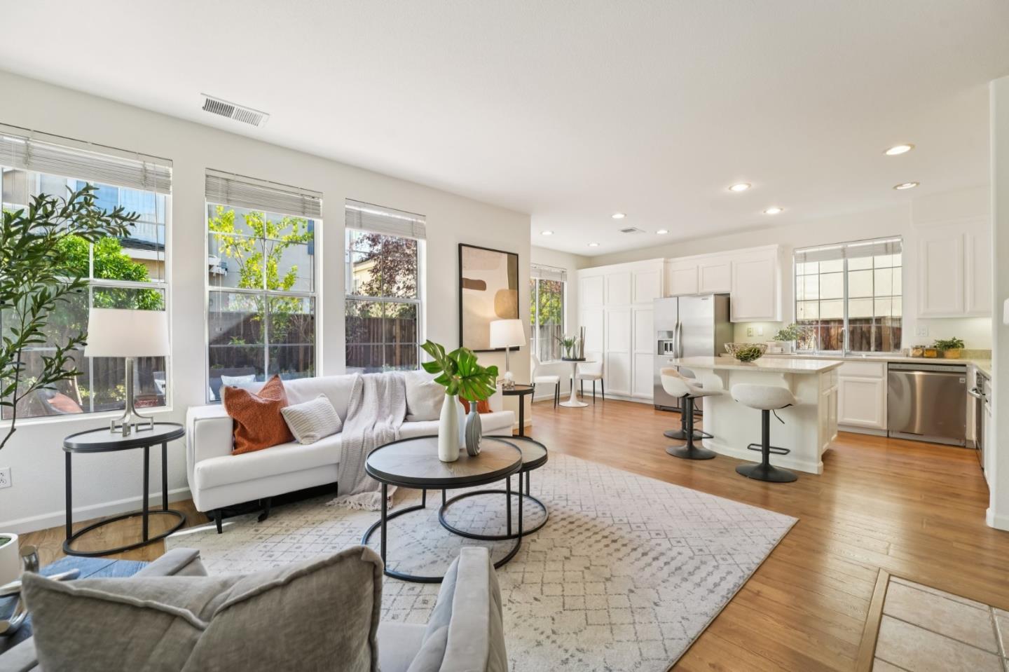 Detail Gallery Image 6 of 89 For 3430 Maroun Pl, San Jose,  CA 95148 - 3 Beds | 2/1 Baths