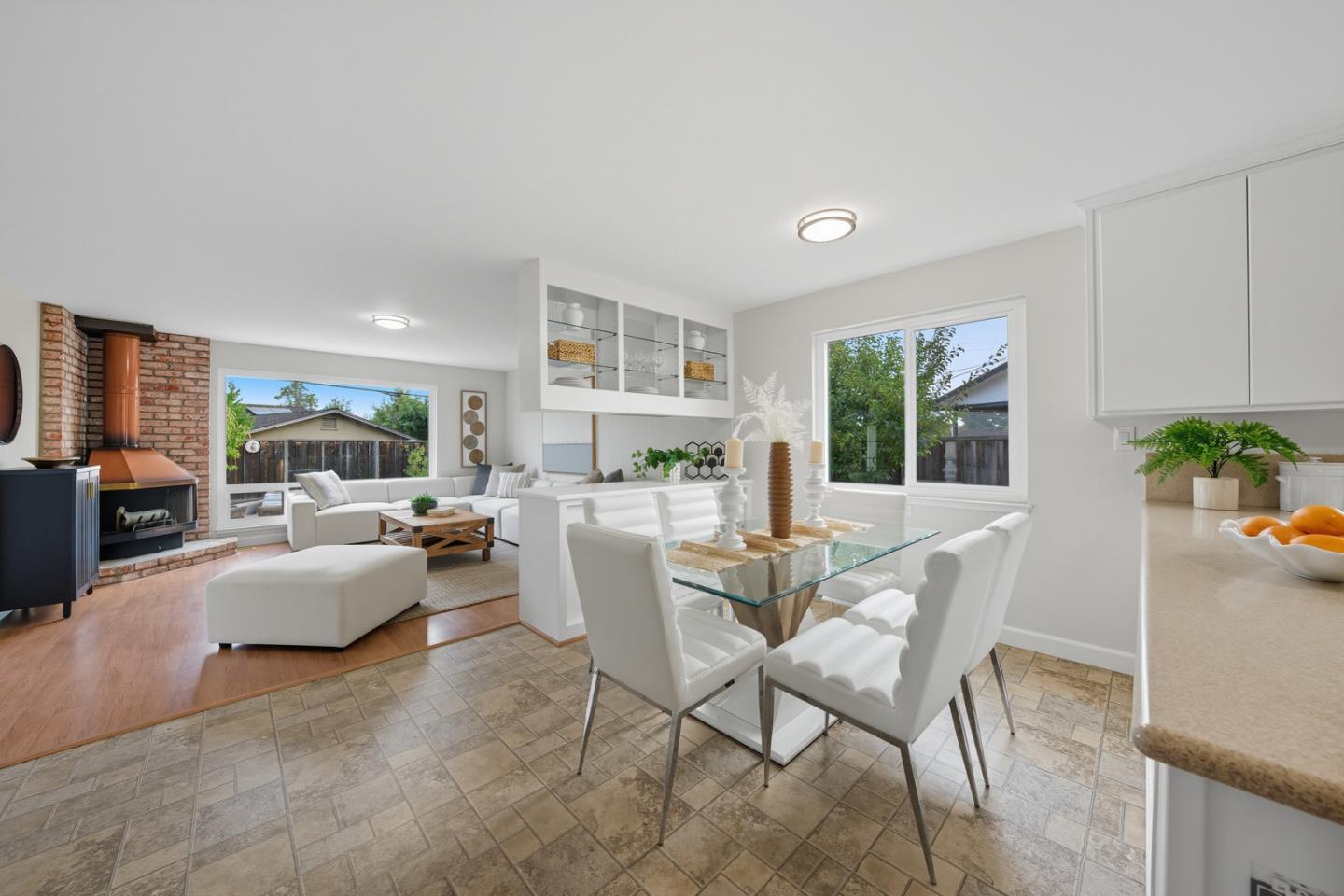 Detail Gallery Image 9 of 28 For 1479 Blackhawk Ct, Sunnyvale,  CA 94087 - 4 Beds | 2 Baths