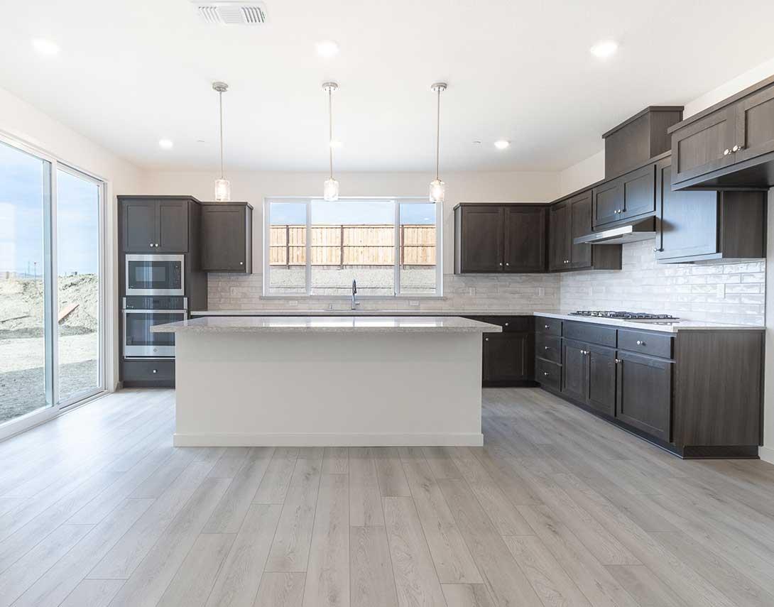 Detail Gallery Image 7 of 16 For 312 W Pasqua Ct, Mountain House,  CA 95391 - 4 Beds | 3 Baths