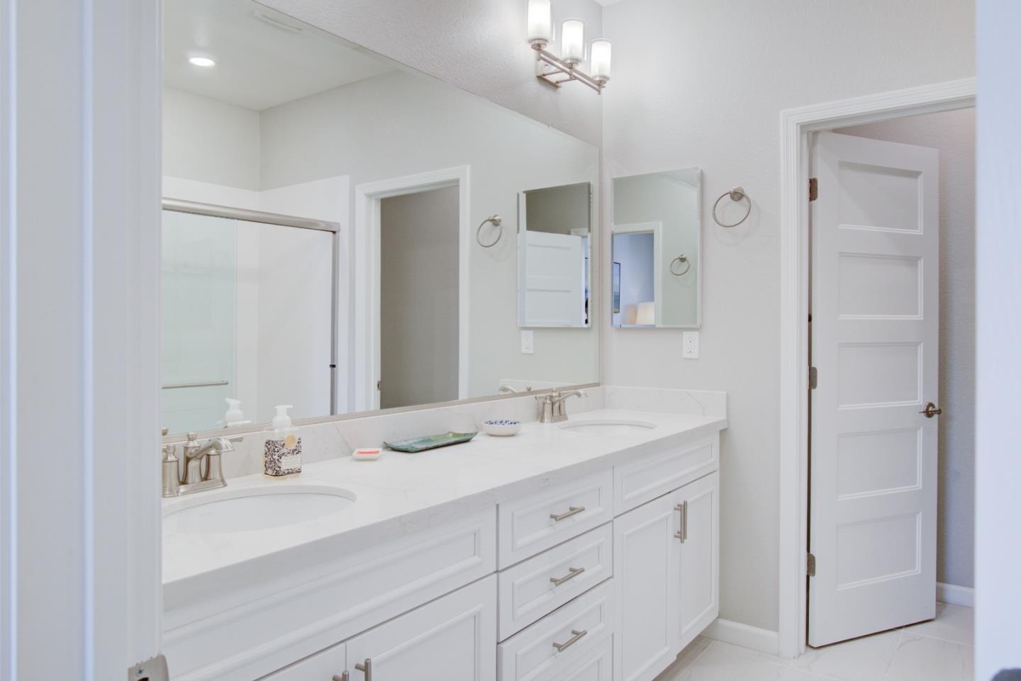 Detail Gallery Image 19 of 27 For 2785 Ball Pl #4,  Santa Clara,  CA 95051 - 4 Beds | 3/1 Baths