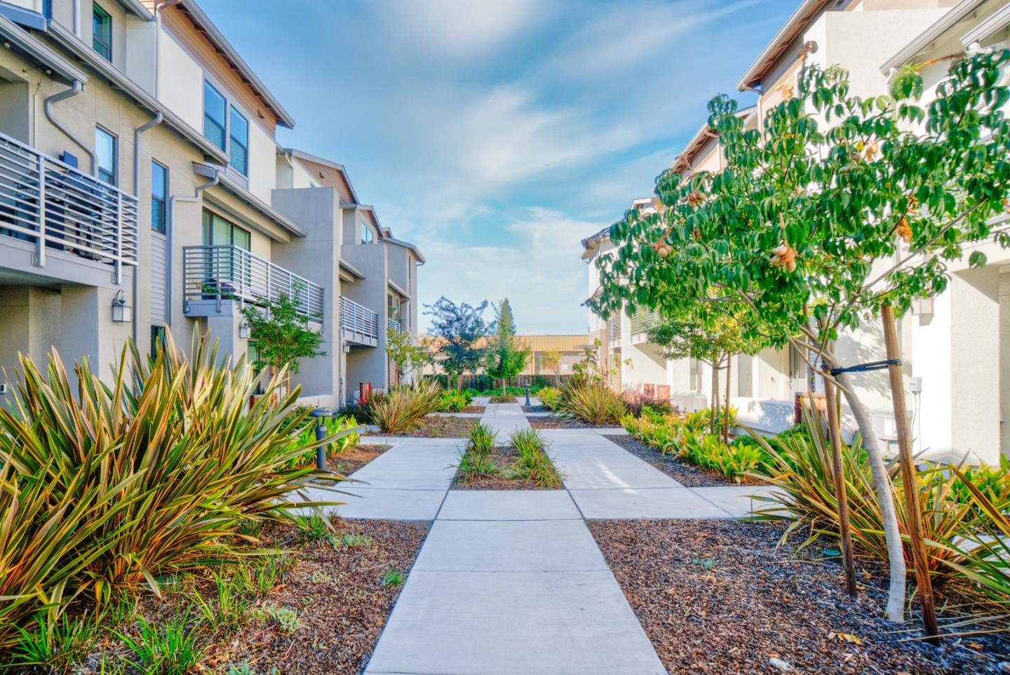Detail Gallery Image 26 of 27 For 2785 Ball Pl #4,  Santa Clara,  CA 95051 - 4 Beds | 3/1 Baths