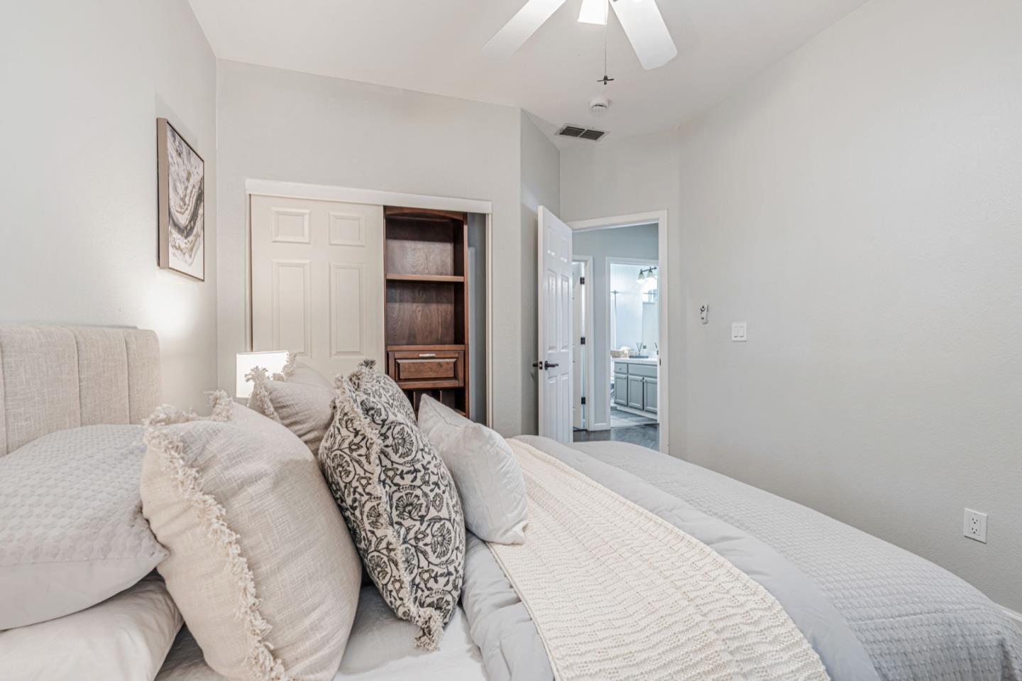 Detail Gallery Image 21 of 43 For 1586 Arrigotti Ln, Tracy,  CA 95377 - 5 Beds | 3 Baths