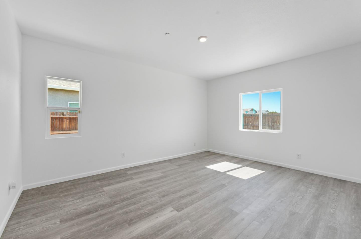 Detail Gallery Image 16 of 35 For 4854 E Goshawk Ct, Stockton,  CA 95215 - 4 Beds | 2 Baths