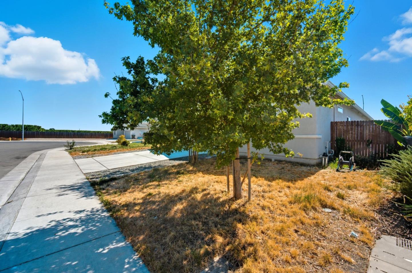 Detail Gallery Image 35 of 35 For 4854 E Goshawk Ct, Stockton,  CA 95215 - 4 Beds | 2 Baths