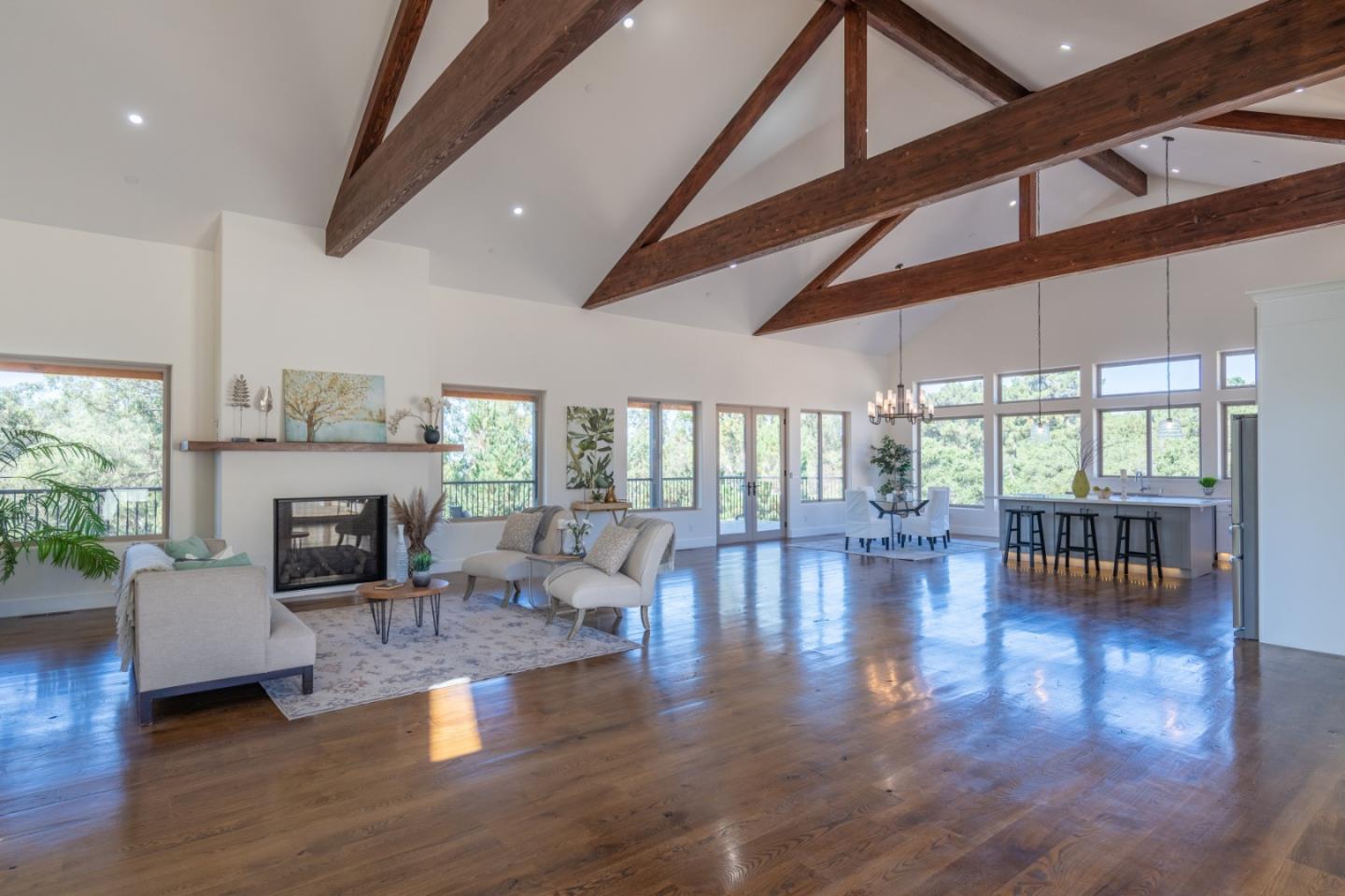 Detail Gallery Image 14 of 58 For 9020 Hidden Canyon Rd, Salinas,  CA 93907 - 4 Beds | 3/1 Baths