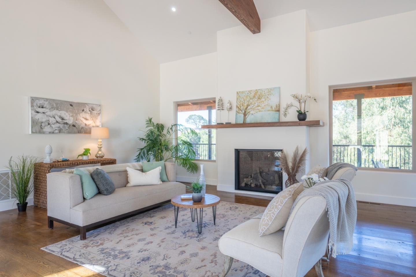 Detail Gallery Image 16 of 58 For 9020 Hidden Canyon Rd, Salinas,  CA 93907 - 4 Beds | 3/1 Baths