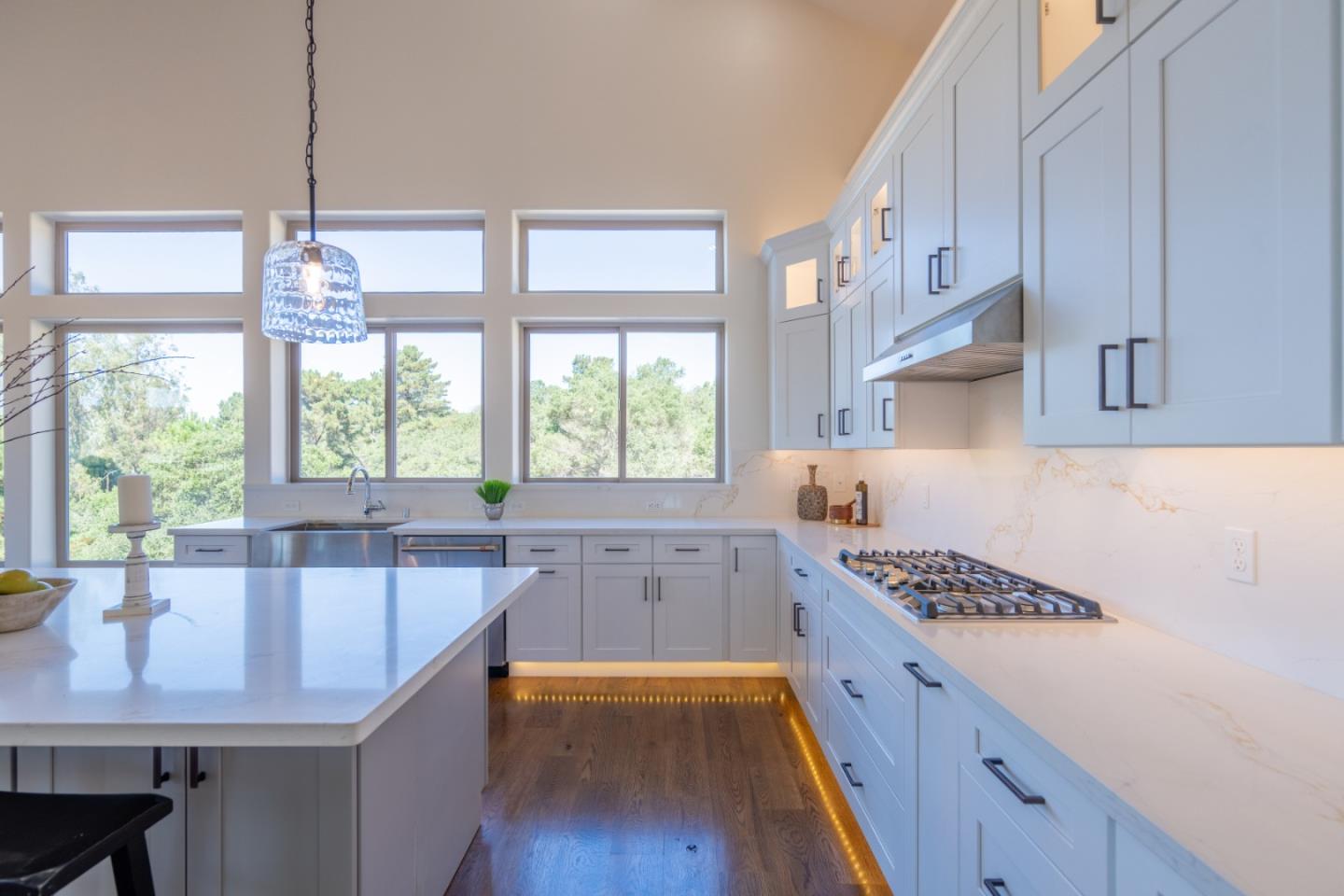 Detail Gallery Image 22 of 58 For 9020 Hidden Canyon Rd, Salinas,  CA 93907 - 4 Beds | 3/1 Baths