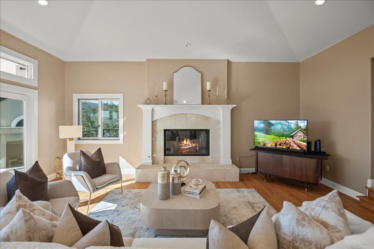 Detail Gallery Image 11 of 71 For 8320 Chantrelle Ct, Gilroy,  CA 95020 - 4 Beds | 3/1 Baths