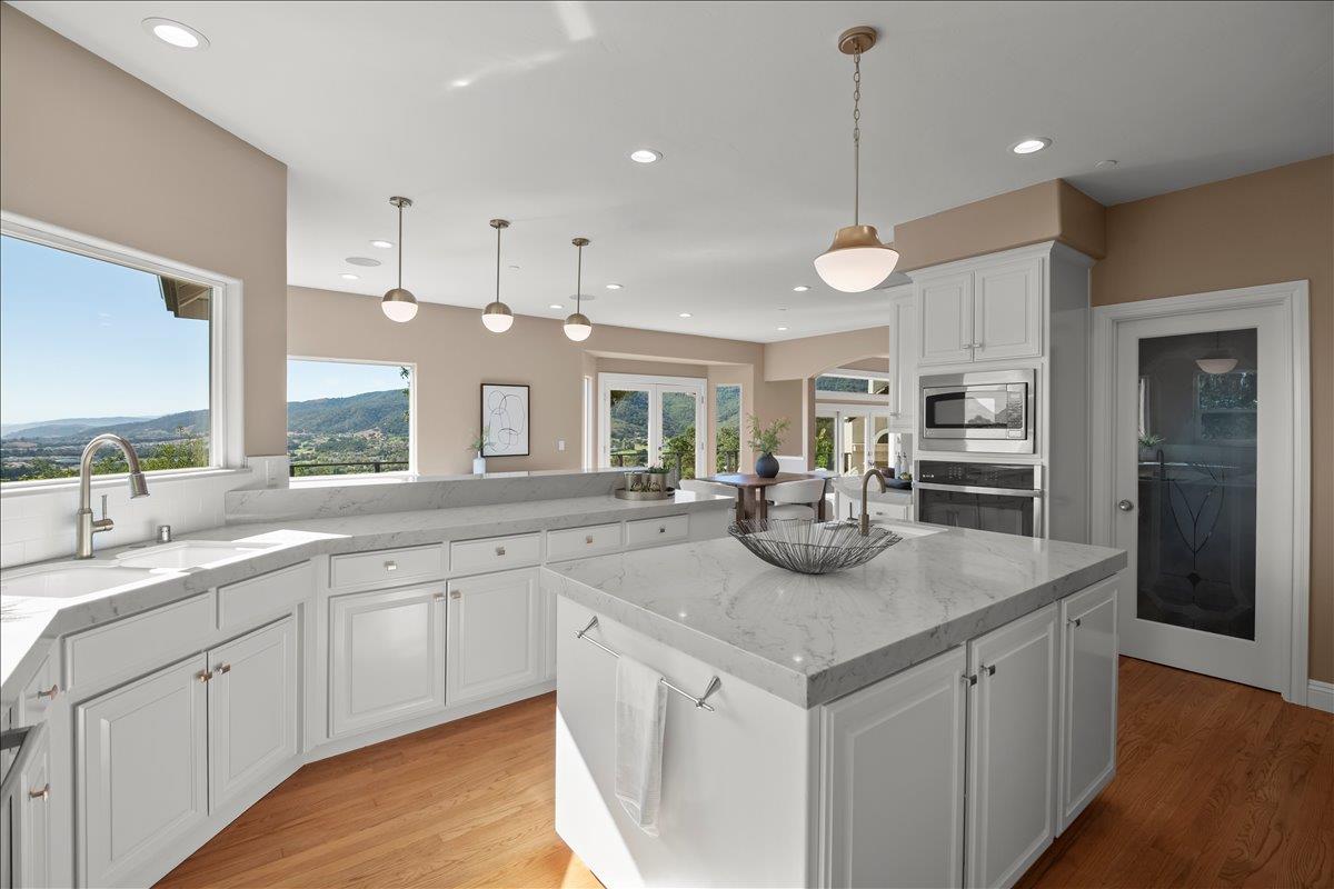 Detail Gallery Image 21 of 71 For 8320 Chantrelle Ct, Gilroy,  CA 95020 - 4 Beds | 3/1 Baths
