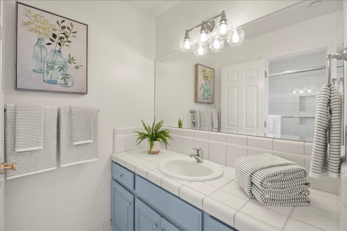 Detail Gallery Image 43 of 71 For 8320 Chantrelle Ct, Gilroy,  CA 95020 - 4 Beds | 3/1 Baths