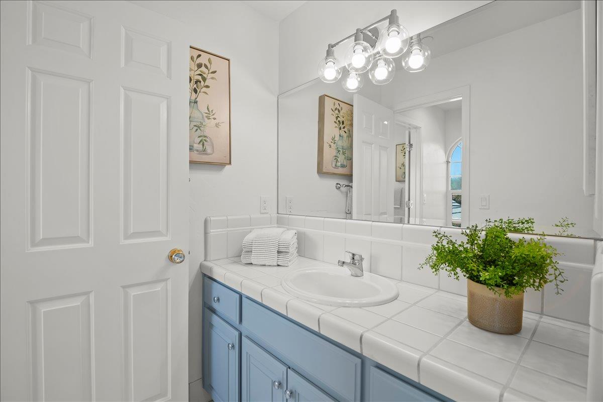 Detail Gallery Image 45 of 71 For 8320 Chantrelle Ct, Gilroy,  CA 95020 - 4 Beds | 3/1 Baths