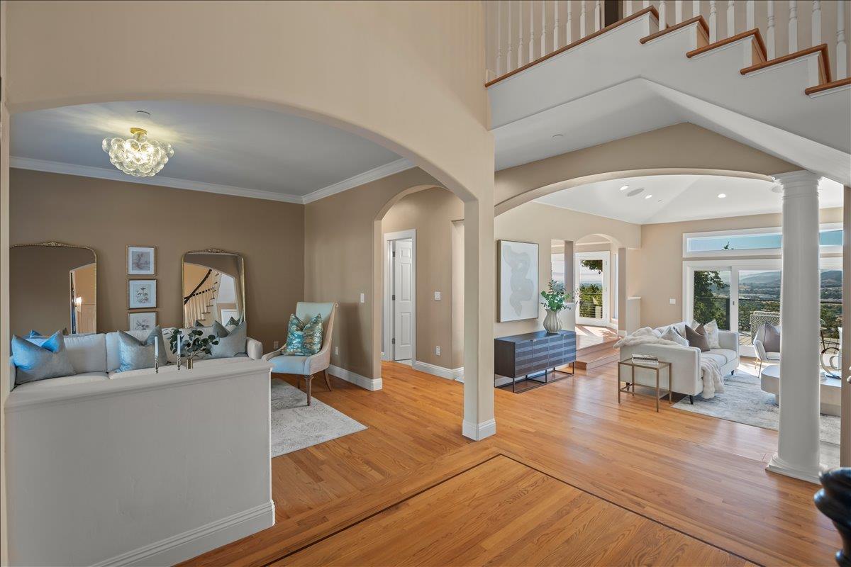 Detail Gallery Image 8 of 71 For 8320 Chantrelle Ct, Gilroy,  CA 95020 - 4 Beds | 3/1 Baths