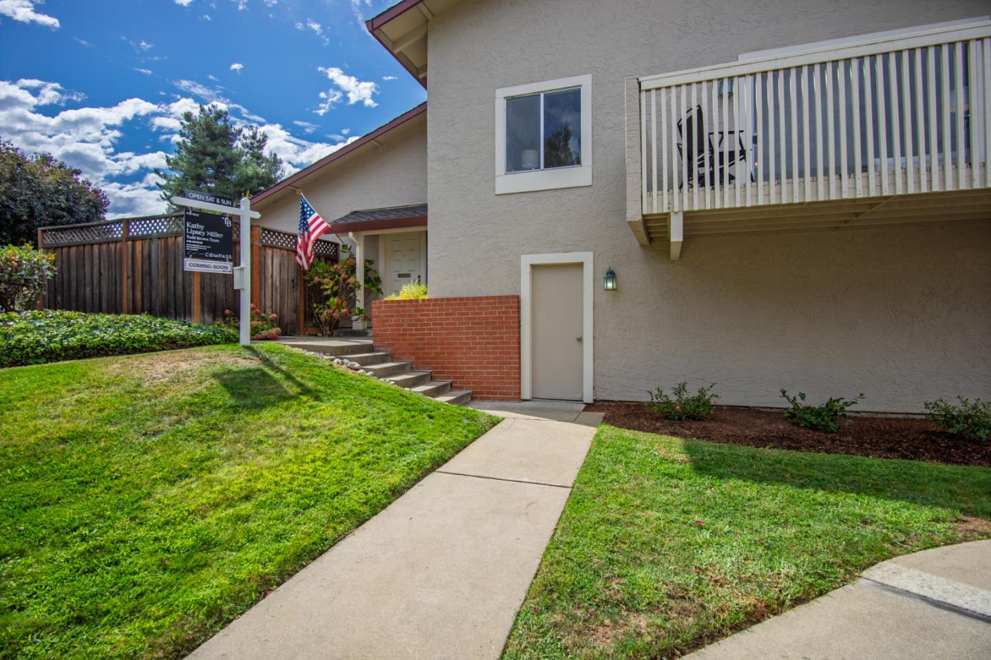 Detail Gallery Image 15 of 27 For 1350 Charmwood Sq, San Jose,  CA 95117 - 2 Beds | 1 Baths