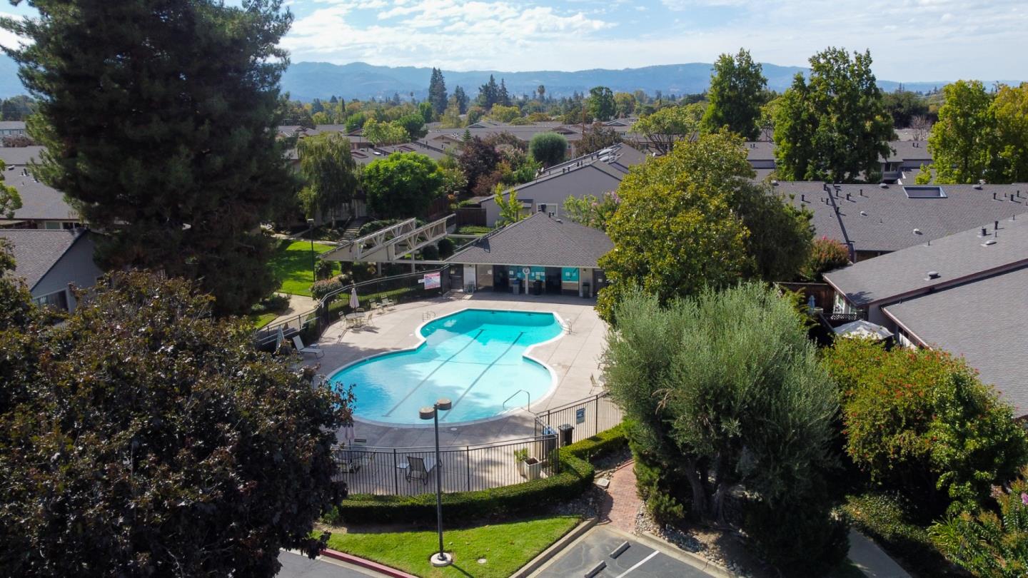 Detail Gallery Image 26 of 27 For 1350 Charmwood Sq, San Jose,  CA 95117 - 2 Beds | 1 Baths