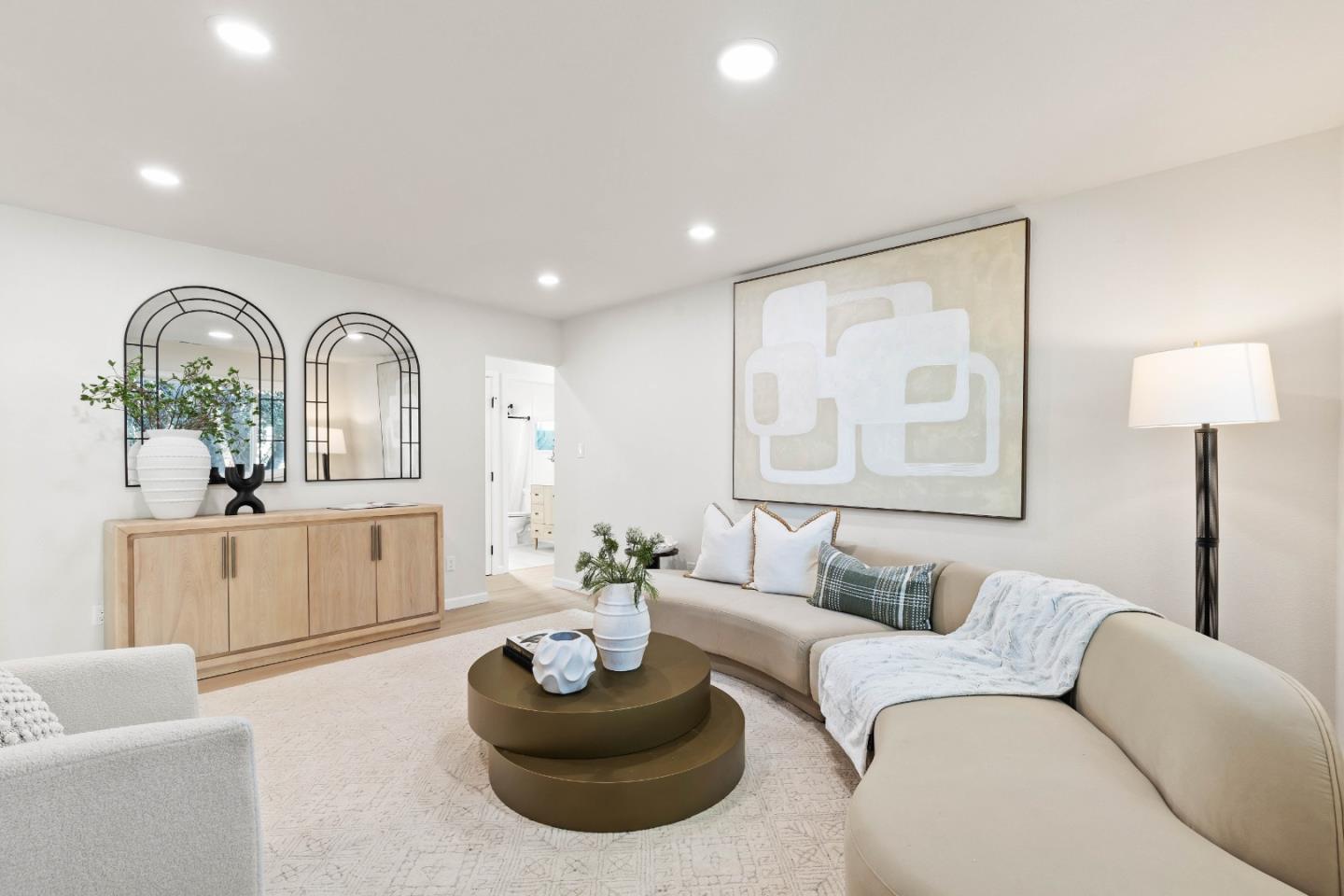 Detail Gallery Image 7 of 38 For 620 Iris St, Redwood City,  CA 94062 - 4 Beds | 3/1 Baths