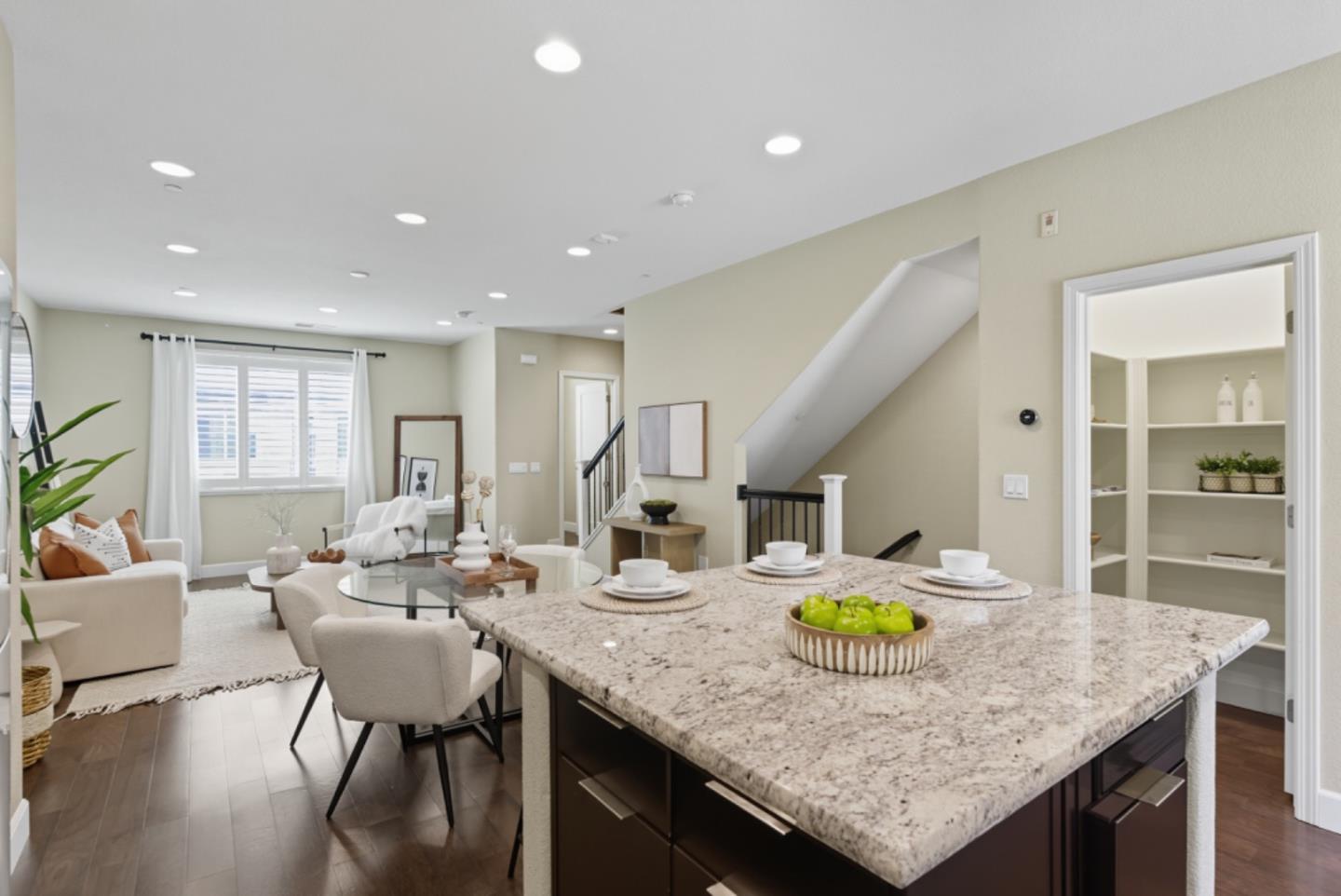 Detail Gallery Image 15 of 42 For 5815 Brandon Ct, San Jose,  CA 95123 - 3 Beds | 3/1 Baths