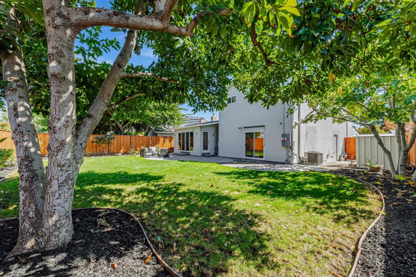 Detail Gallery Image 20 of 24 For 2925 Newark Way, San Jose,  CA 95124 - 3 Beds | 2/1 Baths