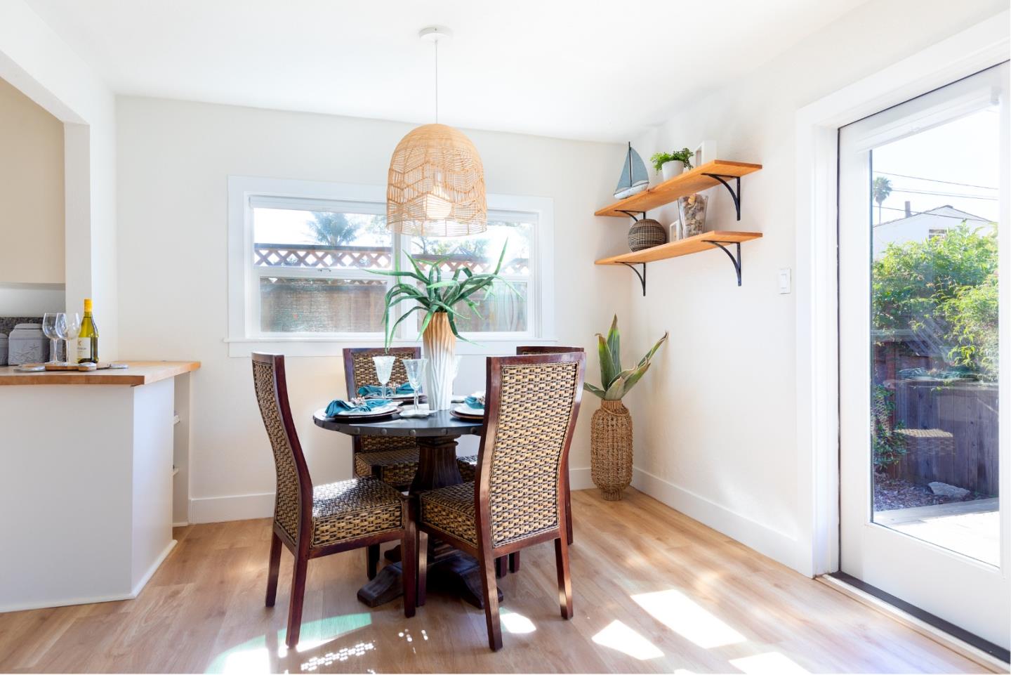 Detail Gallery Image 11 of 38 For 1122 Seabright Ave, Santa Cruz,  CA 95062 - 3 Beds | 1 Baths