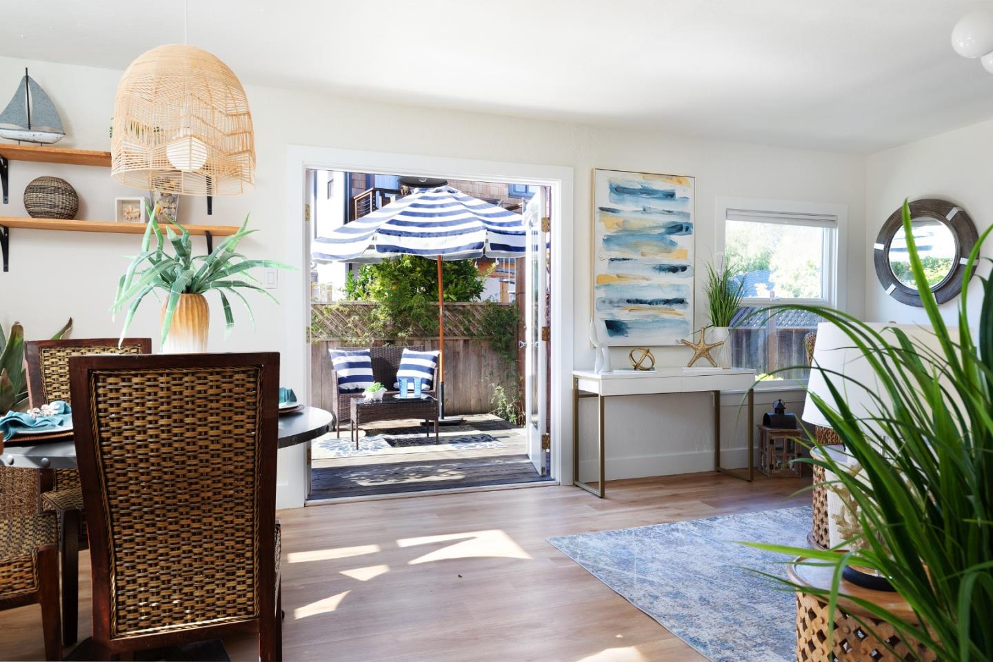 Detail Gallery Image 13 of 38 For 1122 Seabright Ave, Santa Cruz,  CA 95062 - 3 Beds | 1 Baths
