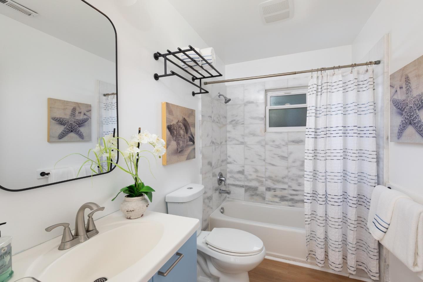 Detail Gallery Image 21 of 38 For 1122 Seabright Ave, Santa Cruz,  CA 95062 - 3 Beds | 1 Baths