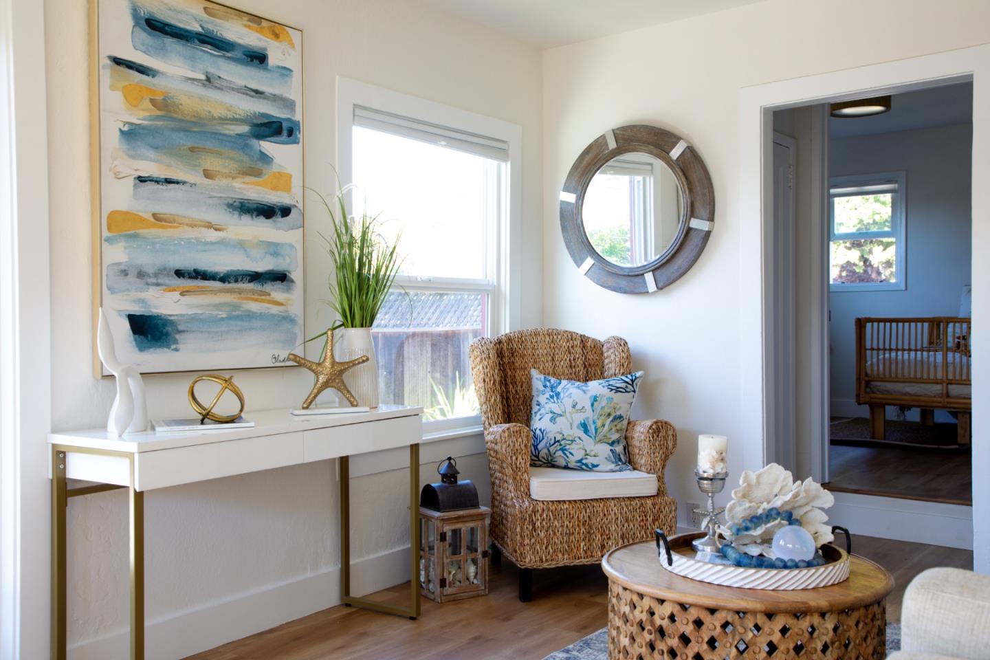 Detail Gallery Image 5 of 38 For 1122 Seabright Ave, Santa Cruz,  CA 95062 - 3 Beds | 1 Baths