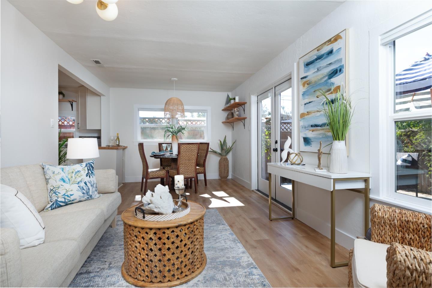 Detail Gallery Image 7 of 38 For 1122 Seabright Ave, Santa Cruz,  CA 95062 - 3 Beds | 1 Baths