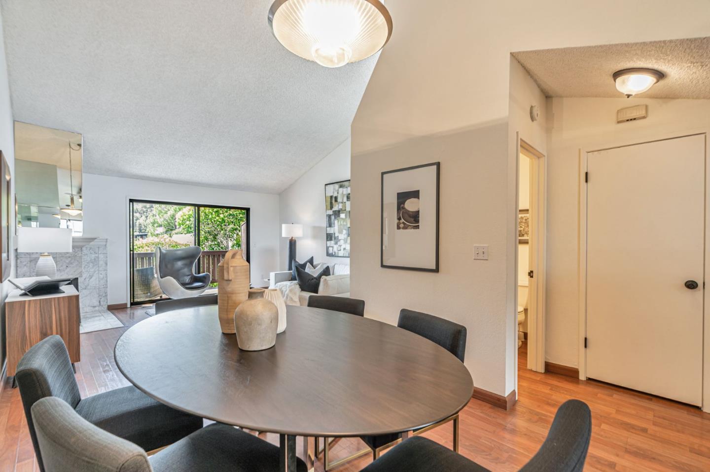 Detail Gallery Image 12 of 36 For 45 Corte Real #8,  Greenbrae,  CA 94904 - 2 Beds | 1/1 Baths