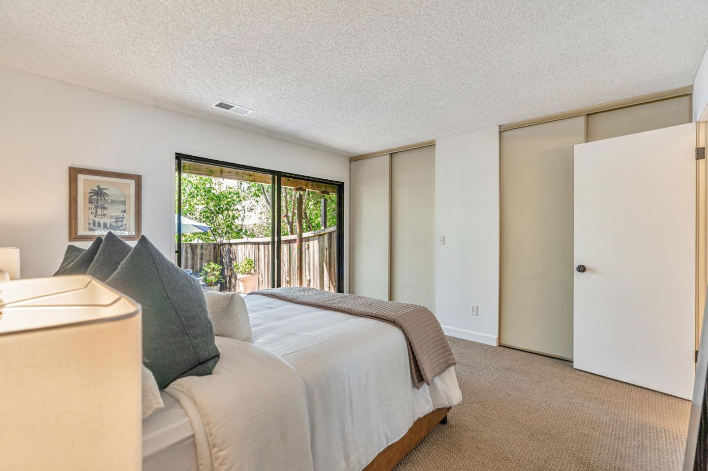 Detail Gallery Image 15 of 36 For 45 Corte Real #8,  Greenbrae,  CA 94904 - 2 Beds | 1/1 Baths