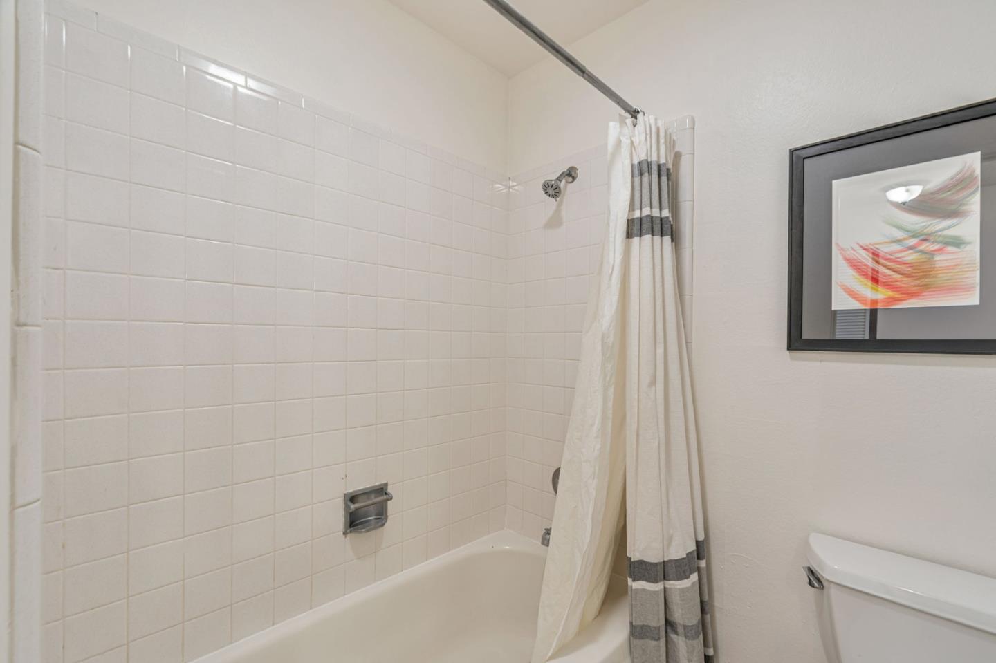 Detail Gallery Image 26 of 36 For 45 Corte Real #8,  Greenbrae,  CA 94904 - 2 Beds | 1/1 Baths