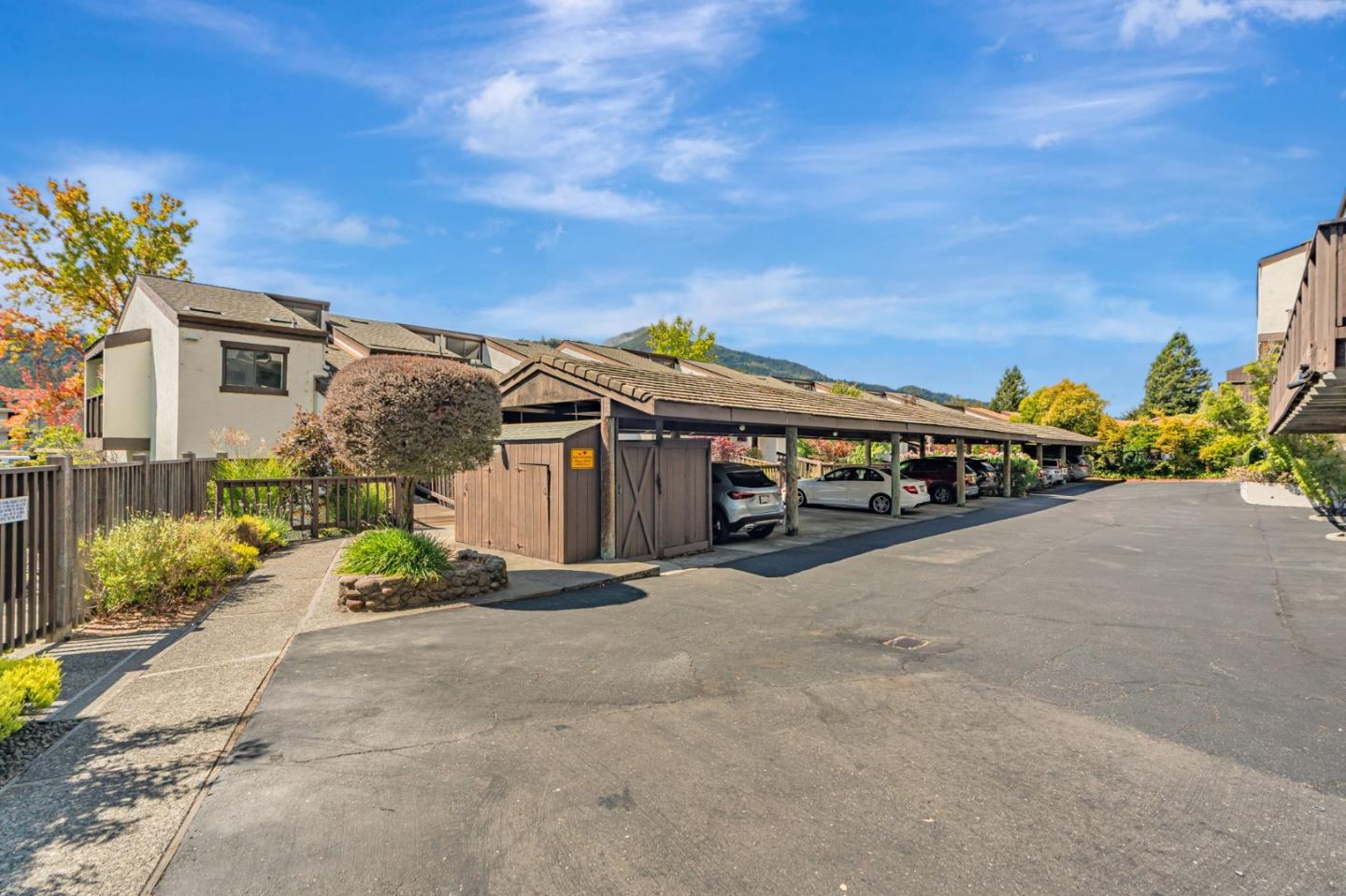 Detail Gallery Image 35 of 36 For 45 Corte Real #8,  Greenbrae,  CA 94904 - 2 Beds | 1/1 Baths