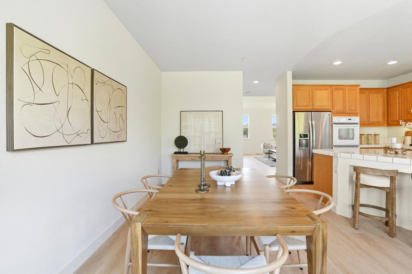 Detail Gallery Image 11 of 70 For 956 Commercial Ave, South San Francisco,  CA 94080 - 3 Beds | 3/1 Baths