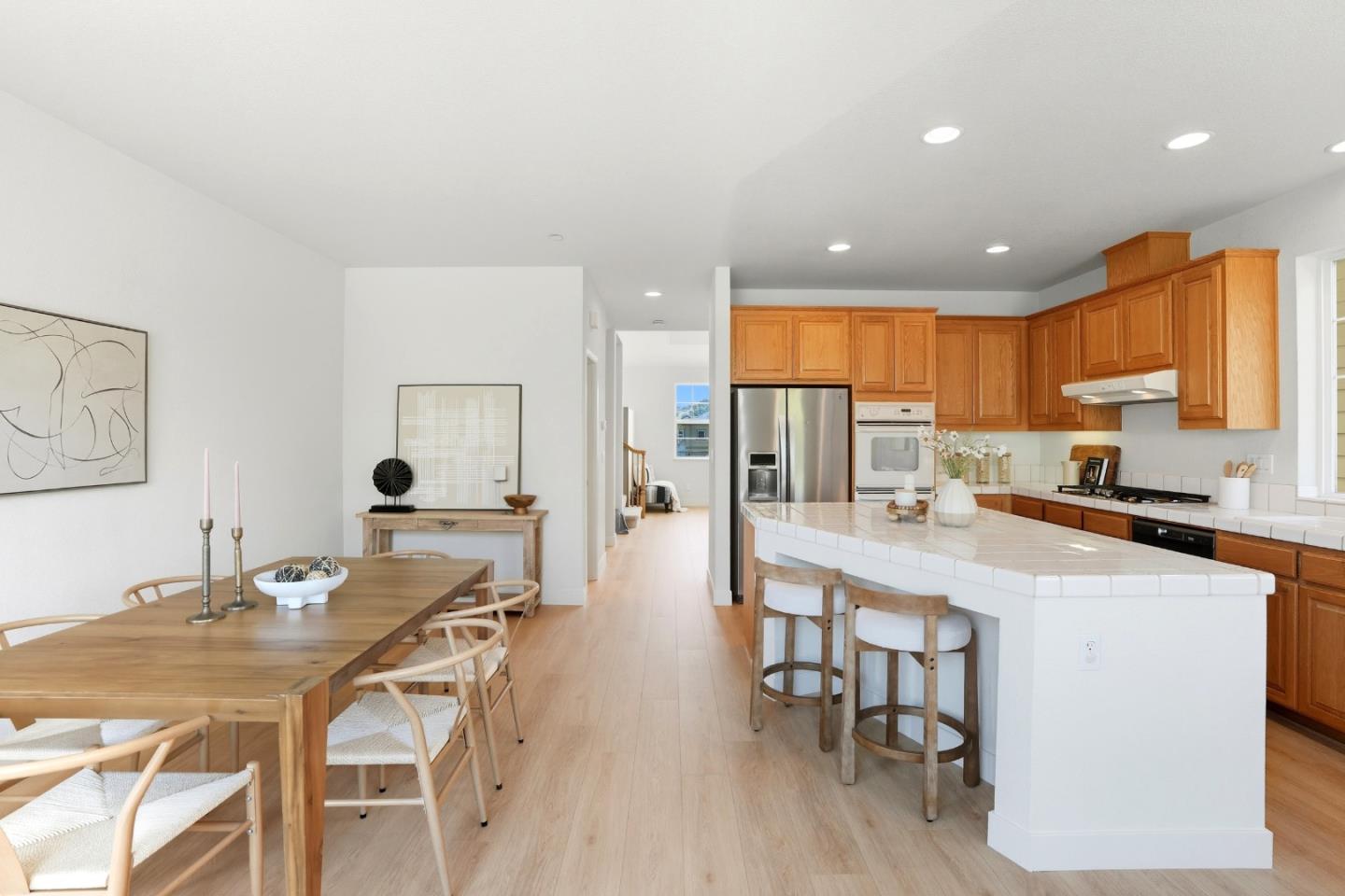 Detail Gallery Image 12 of 70 For 956 Commercial Ave, South San Francisco,  CA 94080 - 3 Beds | 3/1 Baths