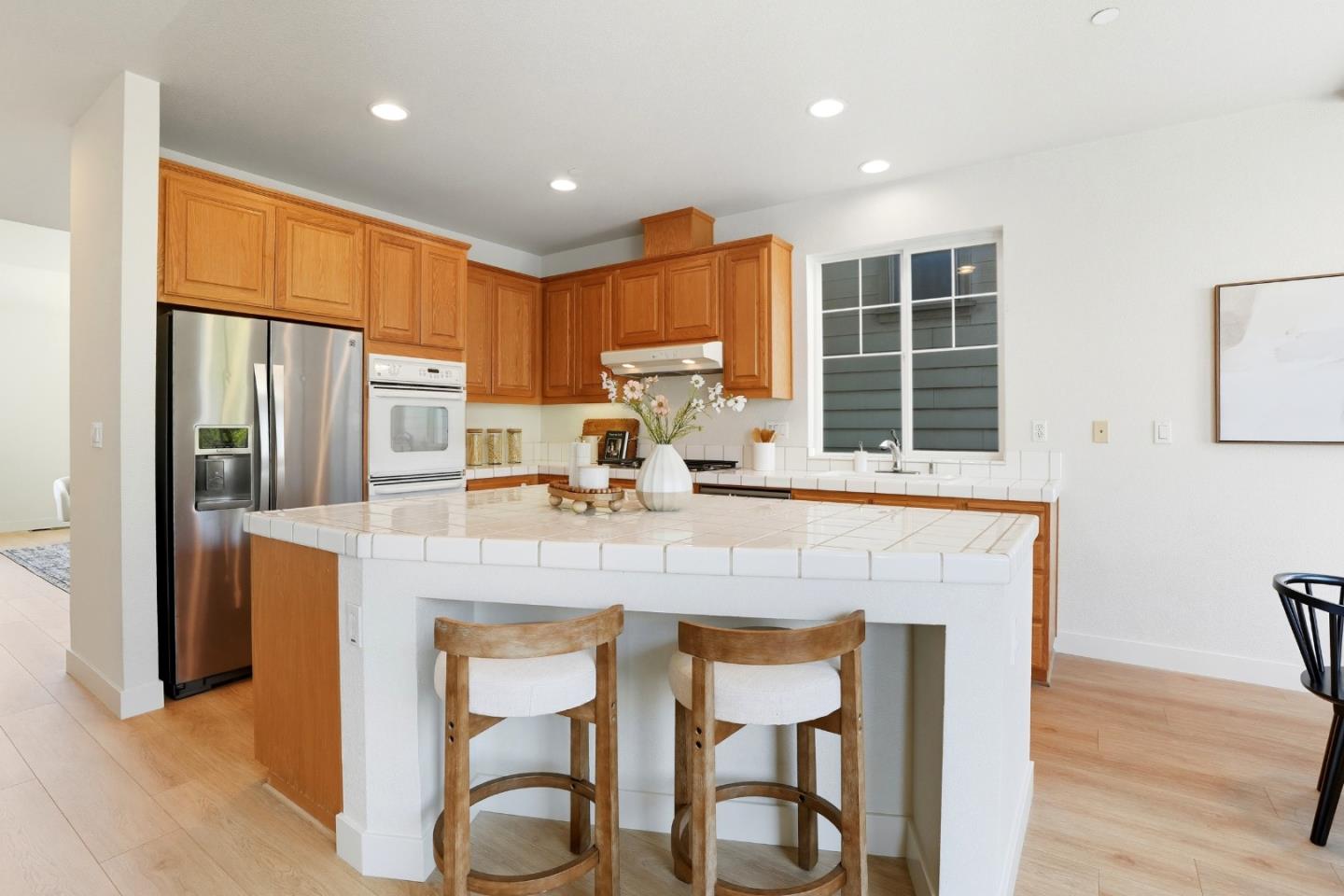 Detail Gallery Image 14 of 70 For 956 Commercial Ave, South San Francisco,  CA 94080 - 3 Beds | 3/1 Baths